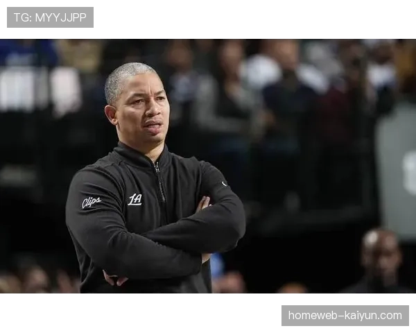 泰伦卢加时赛启用琼斯防守 限制弗拉格外线投射效率